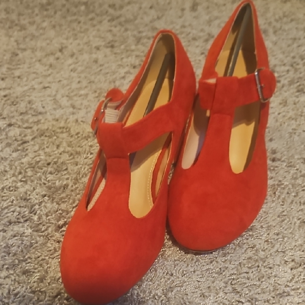 Elegant Red Women's T-Strap Shoes